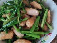 甜不辣炒韭菜花