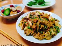 韭菜炒蒟蒻+麻油炒菇+燙青菜