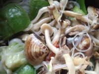 絲瓜蛤蠣牛肉片炒米粉