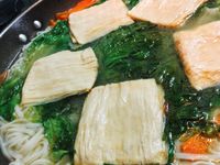 清湯白麵
