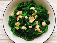蒜拌甜菠菜