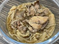 （無水料理）紅酒香雞肉佐金針菇