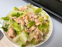 鮭魚生菜沙拉