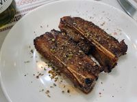 煎帶骨牛小排