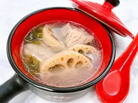 蓮藕排骨湯
