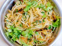 蔬食炒粄條(海鮮素)