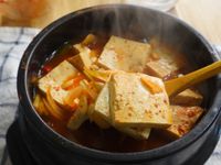一塊豆腐就能快速變出韓式豆腐鍋!!