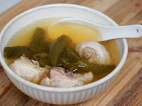 剝皮辣椒雞湯｜料理宗師