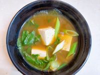 韓式菠菜大醬湯시금치된장국