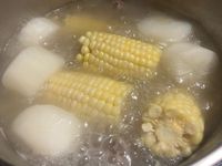 白蘿蔔玉米排骨湯