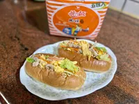 肉燥炒麵潛艇堡