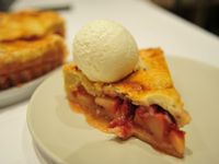 假日蘋果草莓派 | Holiday Strawberry Apple Pie