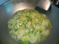 【得意的一天】滑蛋絲瓜湯