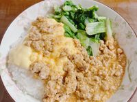 55🍱麻婆豆腐起司飯、炒小白菜