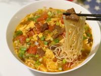 番茄滑蛋牛肉麵