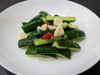 蒜香辣味醃小黃瓜（不加醋）