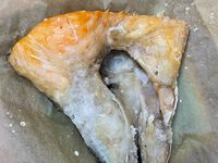 鹽烤鮭魚頭