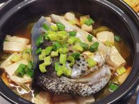 豆腐炖三文鱼头