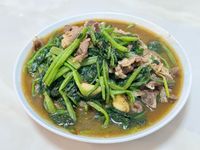沙茶牛炒菠菜