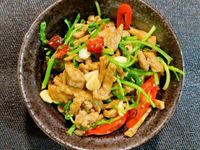香根炒肉絲