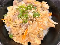 牛肉丼飯