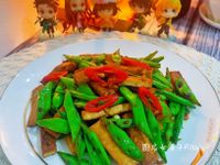 醜豆炒油豆腐