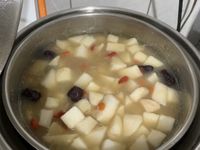 銀耳紅棗梨子湯