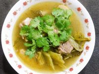 客家酸菜排骨湯