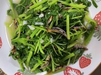 小魚乾炒莧菜