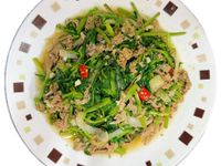 沙茶牛肉炒空心菜