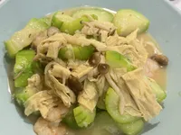 快炒絲瓜豆包菇菇