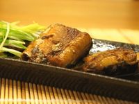 《小豆亭》化骨醬燒秋刀魚