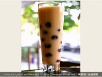 黑Q鮮豆飲．柯媽媽の植物燕窩