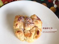 鮮奶油焦糖麵包｜熊貓眼女孩