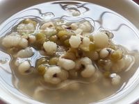 燉鍋版的綠豆薏仁湯~~『免浸泡』軟Q綿密