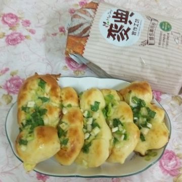 chun手作料理食堂一起做了蔥花麵包  【麥典實作工坊麵包專用粉】