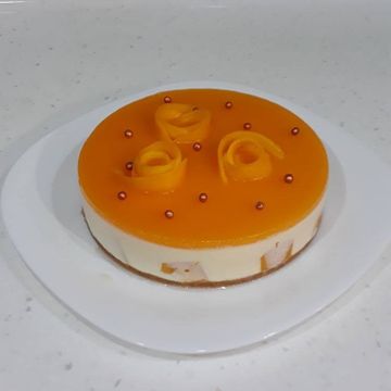 姜瑞雲一起做了芒果凍可爾必思乳酪蛋糕