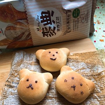美味 Fit daily😄一起做了簡單揉「小熊甜筒麵包」夏日裡的療癒麵包♪