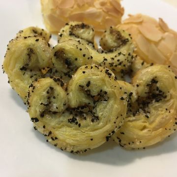 全職媽媽瘋料理一起做了簡易零失敗-茶香蝴蝶酥