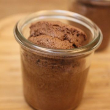TINA太太一起做了好可愛「巧克力杯子蛋糕」簡單不費事 ❤