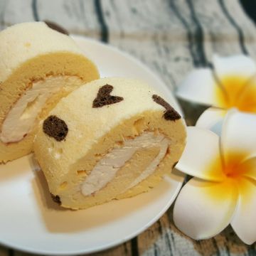Yimei Lin一起做了乳牛紋鮮奶油蛋糕卷