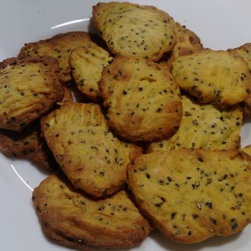 Hy Kuan一起做了芝麻地瓜薄餅