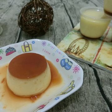 洪翎禎一起做了法式焦糖烤布丁（烤箱＋電鍋版綿密配方）