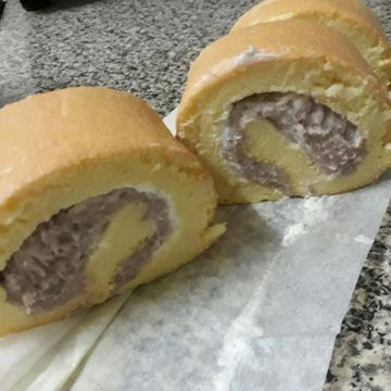 E.H一起做了芋泥蛋糕捲