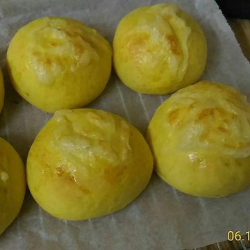 yinyin一起做了粒粒芝士包