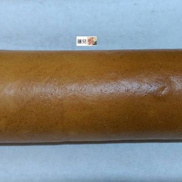陸蓮兒一起做了芋仔蕃薯蛋糕捲(正港)