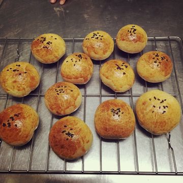 佳紋一起做了台式紅豆麵包