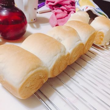 OH Yaya一起做了輕~鮮奶油吐司
