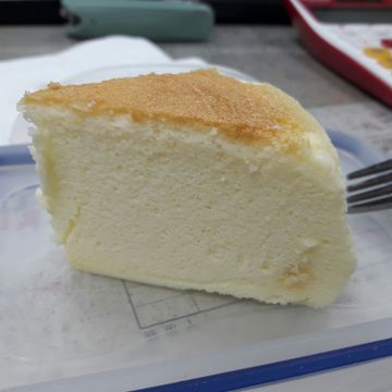 Cherrie Shr一起做了輕乳酪蛋糕（心齋橋老爺爺蛋糕的滋味）