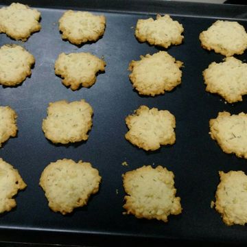 張瑞比一起做了《熊烘焙》杏仁軟餅乾